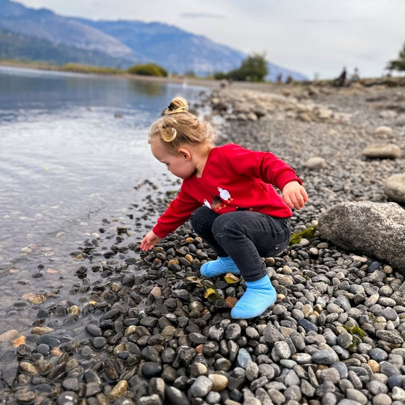 Water-Resistant Sock Shoe